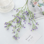 Lillad Gypsophila kunstlilled pulmadeks kodukaunistuseks DIY pruudikimp siseruumides &otilde;ues j&otilde;uluk&auml;sit&ouml;&ouml; p&auml;rja tarvikud