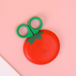 Mini laste puuviljak&auml;&auml;rid magnetkleebisega k&uuml;lmkapimagnetiga porgand maasikas viinamarja banaan armas v&auml;ike ohutu k&auml;&auml;ridega lastele kingitus 5.2*9.2cm