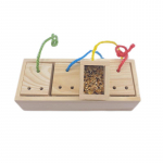 Papagoi m&auml;nguasjad, puidust s&ouml;&ouml;davarud, linnutarbed, koolitus, pusle, hammustamine, populaarsed tooted tootjatelt, laos linnum&auml;nguasjad kollane