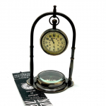 Antiikse disainiga mereteemaline kell kompassiga Victoria London Massiivne messingist lauapealne dekoratiivkell kompassiga Vanaaegne antiikv&auml;rvi kell