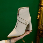 Naiste prantsuse disainiga paksu kontsaga l&uuml;hikesed saapad 39 beež