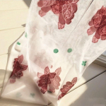 Jaapani stiilis suvised &uuml;li&otilde;hukesed sukad - &otilde;rn tuul roosi lille haldjas valged lillemustriga sukkp&uuml;ksid valge