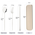 Mustkuldne s&ouml;&ouml;gin&otilde;ude komplekt Kaasaskantav reisikomplekt 3 tk s&ouml;&ouml;gipulgad Kahvellusikas s&ouml;&ouml;giriistade komplekt karbiga K&ouml;&ouml;gitarvikud H&otilde;bedad h&otilde;be