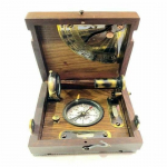 Meres&otilde;idu messingist p&otilde;hikast ja kompassi teleskoop suurendusklaas