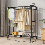 Suur riidepuu mitmekihiline majapidamises kasutatav teisaldatav siseruumides kasutatav riidepuu lihtne p&otilde;randakuivatusrest ratastel mantliriidepuu kuivatusrest