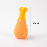 Vin&uuml;&uuml;list hammustuskindlad kriuksuvad koeram&auml;nguasjad v&auml;ikestele ja keskmistele koertele &ndash; hammaste puhastamine ja treenimine