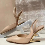 Uued Suvised Imelikud Kontsad Naiste Kingad Disain Naiste Sandaalid Tagumiste Rihmadega Terava Ninaga Zapatos Para Mujere 34 beež