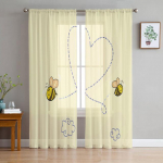 Cartoon Bee Armsa ruudumustriga t&uuml;llkardinad elutuppa K&ouml;&ouml;gis l&auml;bipaistev Voile kardin Magamistoa aknapaneelid 135W x 244H(cm)x2