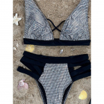 Seksikas ruuduline rihmaga naiste ujumistrikoo k&otilde;rge v&ouml;&ouml;kohaga bikiinid naiste ujumisriided Kaheosaline bikiinikomplekt, polsterdatud supluskost&uuml;&uuml;m, ujumine S h&otilde;be