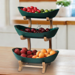 Puuviljahoidja korvialuse t&ouml;&ouml;laud talumaja jaoks