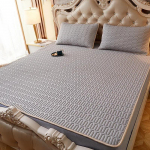 Suvine &otilde;huke madratskattega voodipesukomplekt koos padjap&uuml;&uuml;riga voodi, mis on varustatud linaga voodikaitsega padjamatt Magamisvoodi matt padjap&uuml;&uuml;riga voodimatt 90x200cm +1XPillowcase