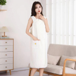 Pikendatud vannir&auml;tikut saab kanda t&auml;iskasvanute hommikumantlite m&auml;hkimiseks ja majapidamisriided on pehmed ilma juukseid ajamata 1 pc valge