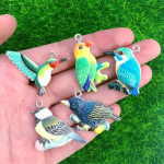 10 tk/komplekt segatud heledad varblased papagoid koolibrid vaiguv&otilde;lusid multifilmid linnud loomad v&auml;ikesed ripatsid isetegemiseks k&otilde;rvar&otilde;ngaste ehete valmistamiseks 10pcs