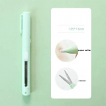 1 tk kokkupandav pliiats, k&auml;&auml;rid, ajaleht, paberil&otilde;ikur, &uuml;li&otilde;pilane mini v&auml;ike kiirsaadetis, nuga kirjatarbed, uus roosa