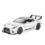 1/32 m&otilde;&otilde;tkava simulatsioon Nissan GTR CSR2 miniatuurne automudel metallist survevalatud ja m&auml;nguautod sulamist kaunistus hariduslik m&auml;nguasi lastele poiste m&auml;nguasjad kingitus