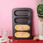 T&auml;piline kukli k&uuml;psetusvorm, Perforeeritud s&uuml;sinikterasest mittenakkuv hot dogi kukli vorm leivavormid kr&otilde;be mini baguette v&otilde;ileiva k&uuml;psetusplaat jaoks