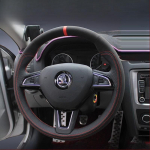 Skoda Octavia 2017 Fabia 2016 2017 Rapid Spaceback 2016 Superb jaoks K&auml;sitsi &otilde;mmeldud Nahast Suede Auto Roolikate 1