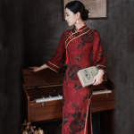 Qipao Kevad ja S&uuml;gis Hiina Stiilis Vintage Tr&uuml;kiga Kitsas K&otilde;rge Kvaliteediga T&auml;iustatud Cheongsam Kleit Naistele M punane
