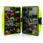 Kalastustarvikute komplekt, mis sisaldab konksu s&uuml;vistusraskusi, p&uuml;&uuml;gip&ouml;&ouml;rleid, &otilde;ngen&ouml;&ouml;ri helmeid