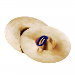 15 cm / 5,9 tolli mini v&auml;ikesed lapsed, vasest k&auml;sitaldrikud, gongib&auml;nd, r&uuml;tmid l&ouml;&ouml;kpillid, muusikal