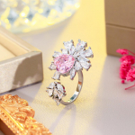 CMM Jewelry Boheemlas stiilis roosa lilleline suur tsirkoonist avanev reguleeritav geomeetriline r&otilde;ngas h&otilde;be