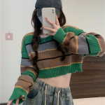 V&uuml;rtsikas l&uuml;hikest v&auml;rvi kontrastse triibuga pikkade varrukatega sviiter naiste kevad- ja s&uuml;gisene avar mitmek&uuml;lgne &uuml;ler&otilde;ivas, kootud kampsun, sviiter One Size roheline