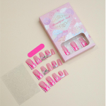 24 tk/komplekt French Edge Duckbill Shape Kantav k&uuml;&uuml;nte purustatud teemandid Cherry k&uuml;&uuml;nekunsti plaaster v&otilde;ltsk&uuml;&uuml;nte k&uuml;&uuml;nte plaaster