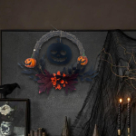 Halloweeni p&auml;rja kaunistus esiukse vaniku jaoks gray