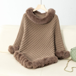 Vabaaja pont&scaron;o naistele &uuml;hev&auml;rvilise r&auml;tikuga, kunstkarusnahaga, talvine varrukateta mantel Naiste soe pullover Luksuslik kootud kampsun pont&scaron;o One Size