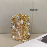 Kuulsuste Pearl & Metal Chain Satiinist sidurikott