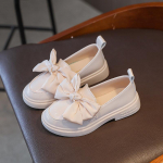 T&uuml;drukute Mokassiinid S&uuml;gis L&auml;ikiv Nahk Must Valge Vibu Libisevad Laste Korterid 26-36 Kummist Tald Libisemiskindel Laste Vabaaja Kingad 26-insole15.8cm beež