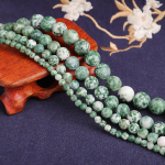 Looduslikust Aafrika nefriitkivist &uuml;mmargused lahtised helmed ehete valmistamiseks 15-tolline niit 4/6/8/10/12 mm 4mm 89pcs