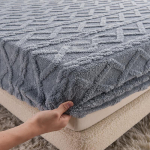 Tafu Velvet voodilina Uus Milk Velvet voodilina talvepl&uuml;&uuml;s korall-flanellmadratsi kaitsekate 150*200cm