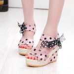 Naiste suvised peep-toe kiilud kontsaga sandaalid Vintage pitsiga pidulikud k&otilde;rge kontsaga kingad Vabaaja mitmek&uuml;lgsed libisemiskindlad sandaalid 41 beež