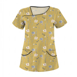 Naiste vabaaja lillemustriga l&uuml;hikeste varrukatega, kaldus kraega t&ouml;&ouml;riiete topp kahekordsete taskutega L must