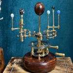 25,4 cm Orrery luksuslik kodukaunistus p&auml;ikeses&uuml;steemi mudel Ideaalne sissekolimise kingitus abikaasale, tellurion, elegantne ja funktsionaalne dekoor