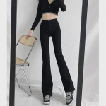 K&otilde;rge v&ouml;&ouml;kohaga mustad laienevad teksad naistele &ndash; &otilde;hukesed, elastsed, &uuml;heksa punktiga 2022. aasta kevadeks ja s&uuml;giseks M must