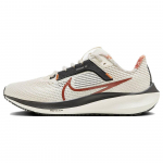Nike Air Zoom Pegasus 40 Premium Kahvatu Iivo Tugev Oranž Naiste Tossud Kreemjas Must FN3477-100 35.5
