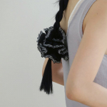 PONY PRESS CLUB Misty ruuduline juuksekummi Misty Gingham Scrunch
