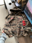 Naiste Retro Camo Streetwear Huppar - V&auml;ikest kasvu Lahtise L&otilde;ikega Kardigan M kamuflaaž