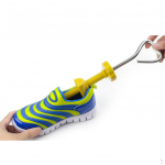 Professionaalne jalatsikandur, tugevad plastpuud, reguleeritava laiuse ja pikkusega vormija