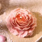 Isetegija suure pojengi lillek&uuml;&uuml;nla silikoonvorm pulmapeo&otilde;htus&ouml;&ouml;giks K&uuml;&uuml;nalde valmistamine K&auml;sitsi valmistatud l&otilde;hnak&uuml;&uuml;nlad Seep K&auml;sit&ouml;&ouml; K&uuml;psetusvormid