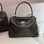 Piiri&uuml;lene Rodeo * Pealmine Kiht Lehma Nahast Pandlaga Kott Ehtne Nahast Totes Kott Moodne Ja Trendikas &Uuml;he &Otilde;la Crossbody K&auml;ekott Naistele 22.8x9.9x8.3cm roheline
