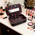 YSL meigikott, huulepulga hoiukott, m&uuml;ndikott, sisseehitatud peegel, reisimiseks kaasaskantav, must 14 &times; 11 &times; 4cm must