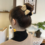 &Otilde;rn Velvet Bow Bun Juukseklamber Suur esmaklassiline juukseklamber French Pearl Back juukseklamber