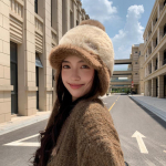 Naiste s&uuml;gistalvine soe paks k&otilde;rvakaitse m&uuml;ts k&uuml;lm karusnahk Juuksed pall samet &otilde;ues kootud tipuk&uuml;bar armas armas pesapallim&uuml;ts One Size valge