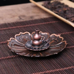 Viirukip&otilde;leti-messingist Lotus Stick viirukihoidja, eemaldatav viirukituhap&uuml;&uuml;dja