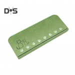 Trepimatt, koomiksimustriga, j&auml;&auml;kideta, lihtne paigaldada, libisemisvastase pinnaga, puidust trepikaitsematt beež