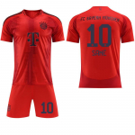 2024-25 Real Madrid kodus&auml;rk #9 Mbapp&eacute; #7 Vin&iacute;cius #8 Kroos #5 Bellingham Jalgpallis&auml;rgid 16