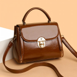 Moekas naiste &otilde;lakott, Kvaliteetne UP nahast crossbody kott, Lihtne &otilde;lakott, Igap&auml;evaseks kasutamiseks ja ostlemiseks sobiv vabaaja k&auml;ekott 21cm&times;11cm&times;17cm helepruun v&auml;rv